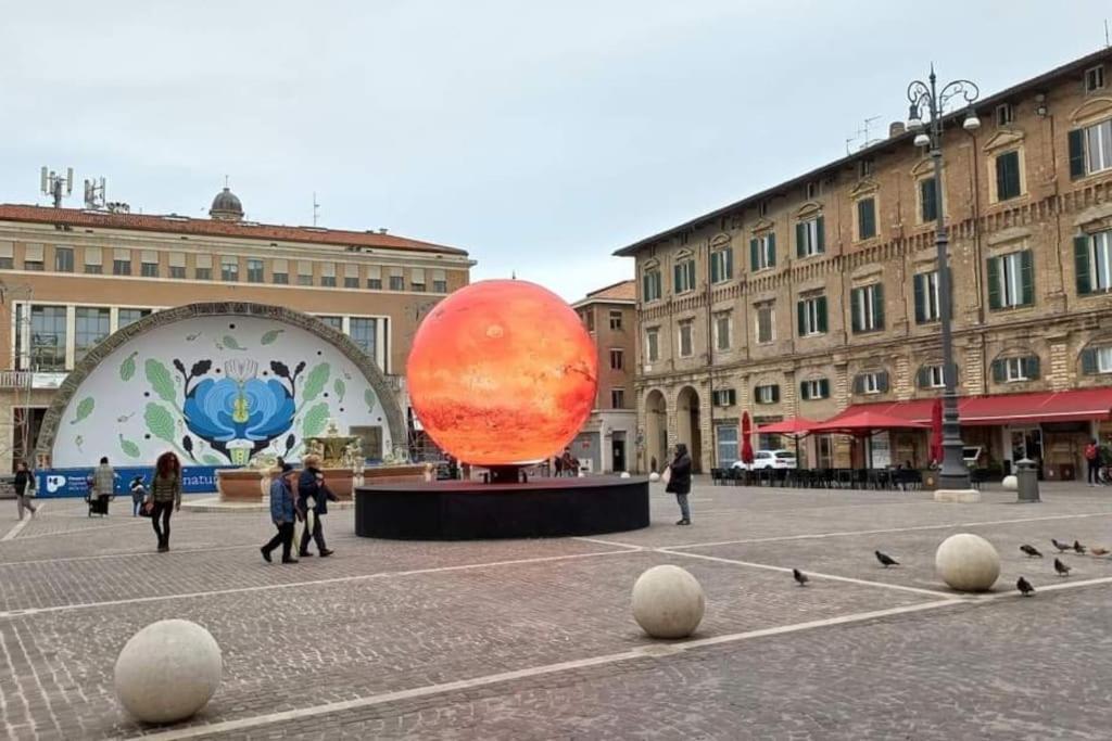 Il Nido Di Silvia A Due Passi Dal Teatro Rossini Daire Pesaro Dış mekan fotoğraf